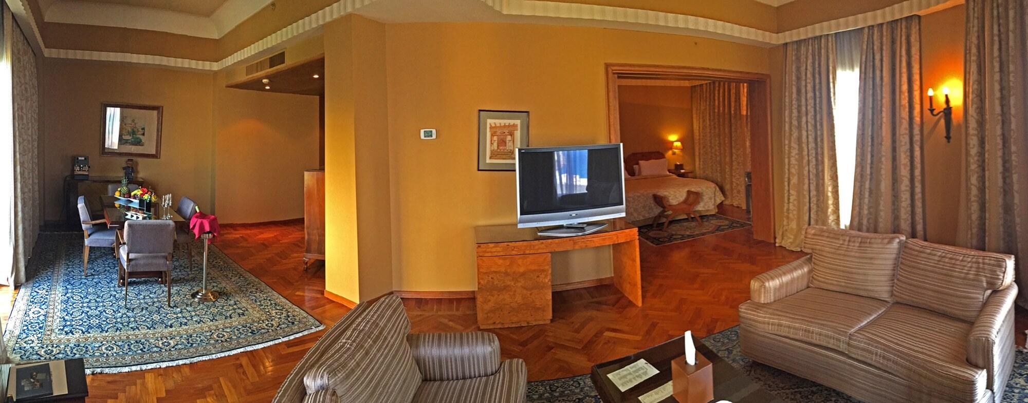 Warwick Palm Beach Hotel Beirut Bagian luar foto